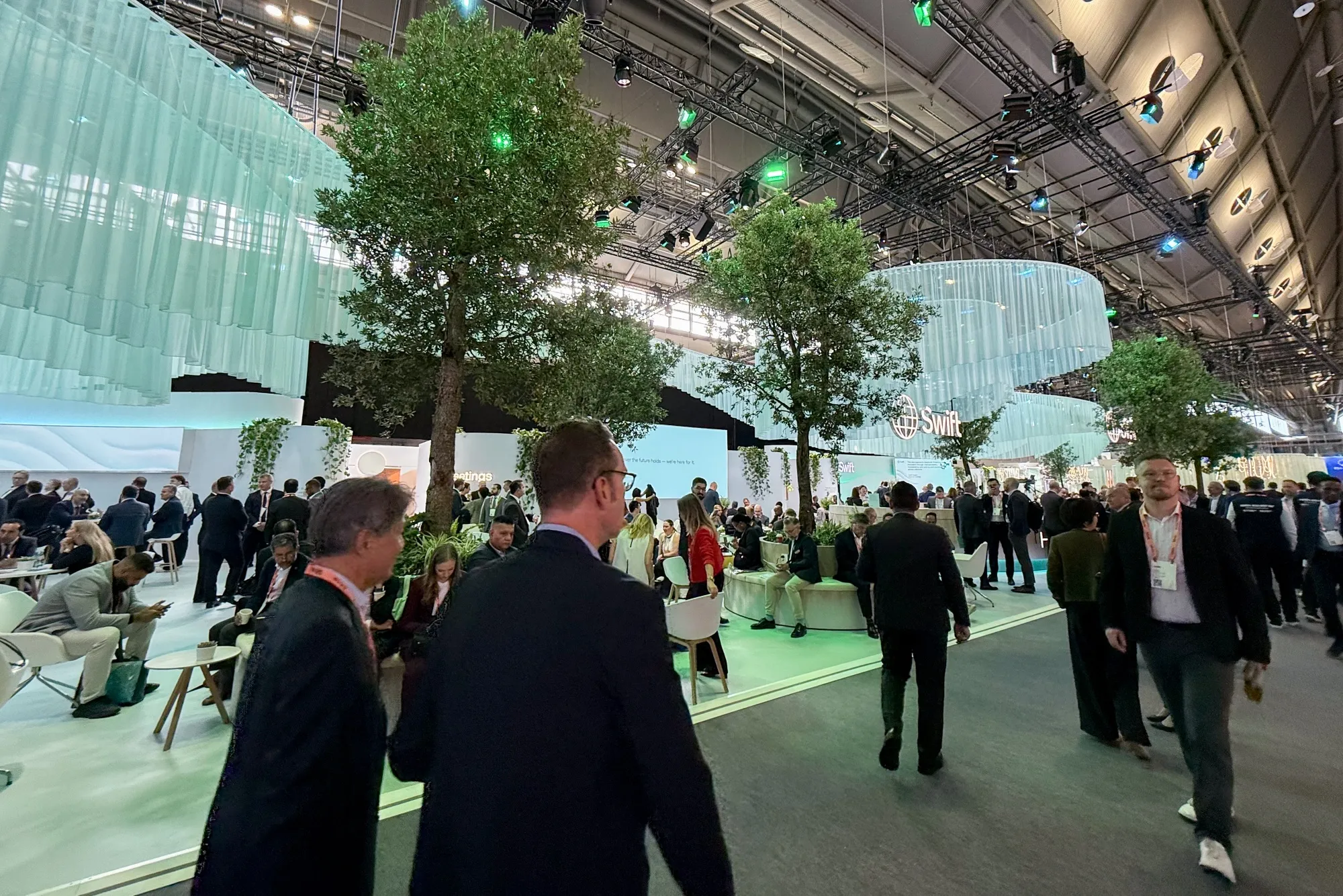 Bankers Are Experiencing Blockchain Deja Vu in Frankfurt - Bloomberg