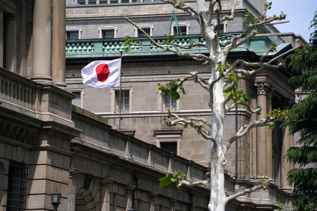 BOJ Is Said to Mull June Rate Hike With Another Possible in 2026