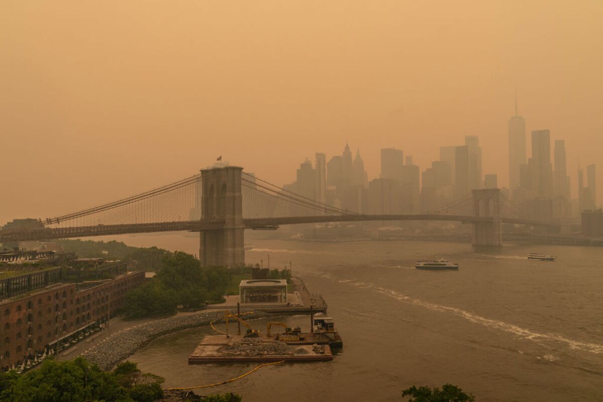 Mopping can create air pollution that rivals city streets, Science