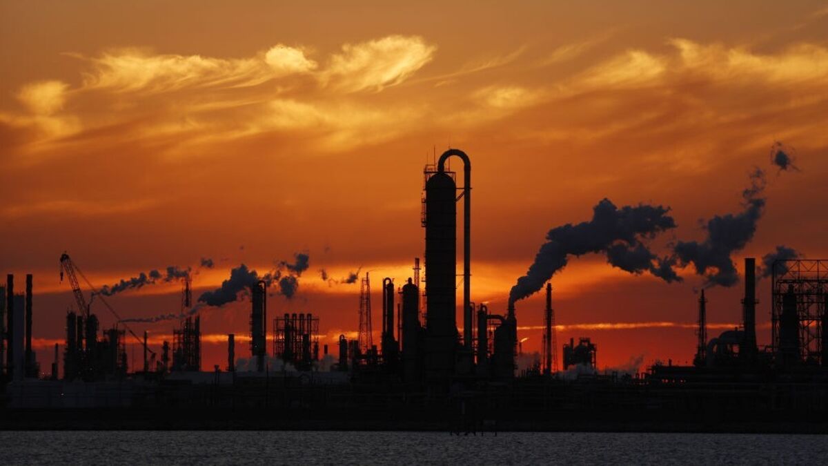 🚨 ⚫️BREAKING: "Il prezzo del petrolio in aumento dopo le dichiarazioni di Trump sulla Russia e l'Ucraina"