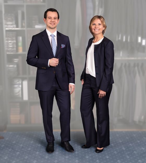 German Bank Lets Clients Vote on Dress Code