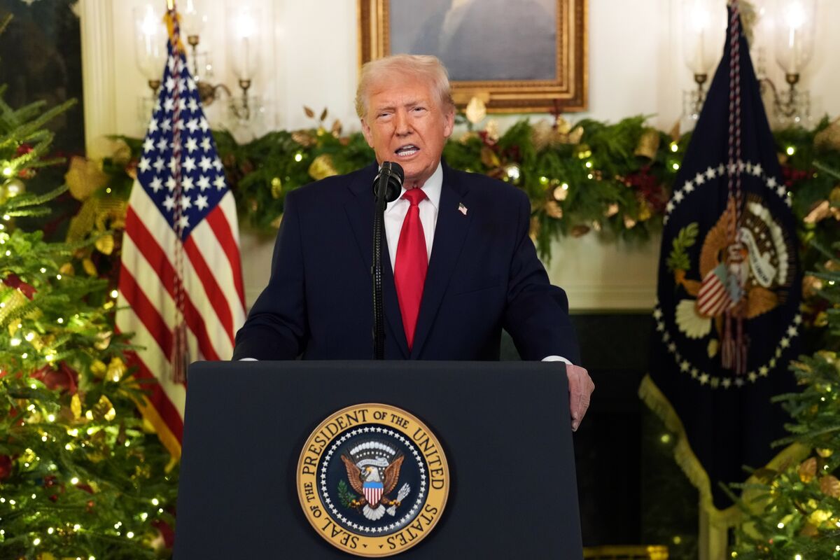 Trump công bố "cổ tức chiến binh" 1,776 USD cho quân nhân