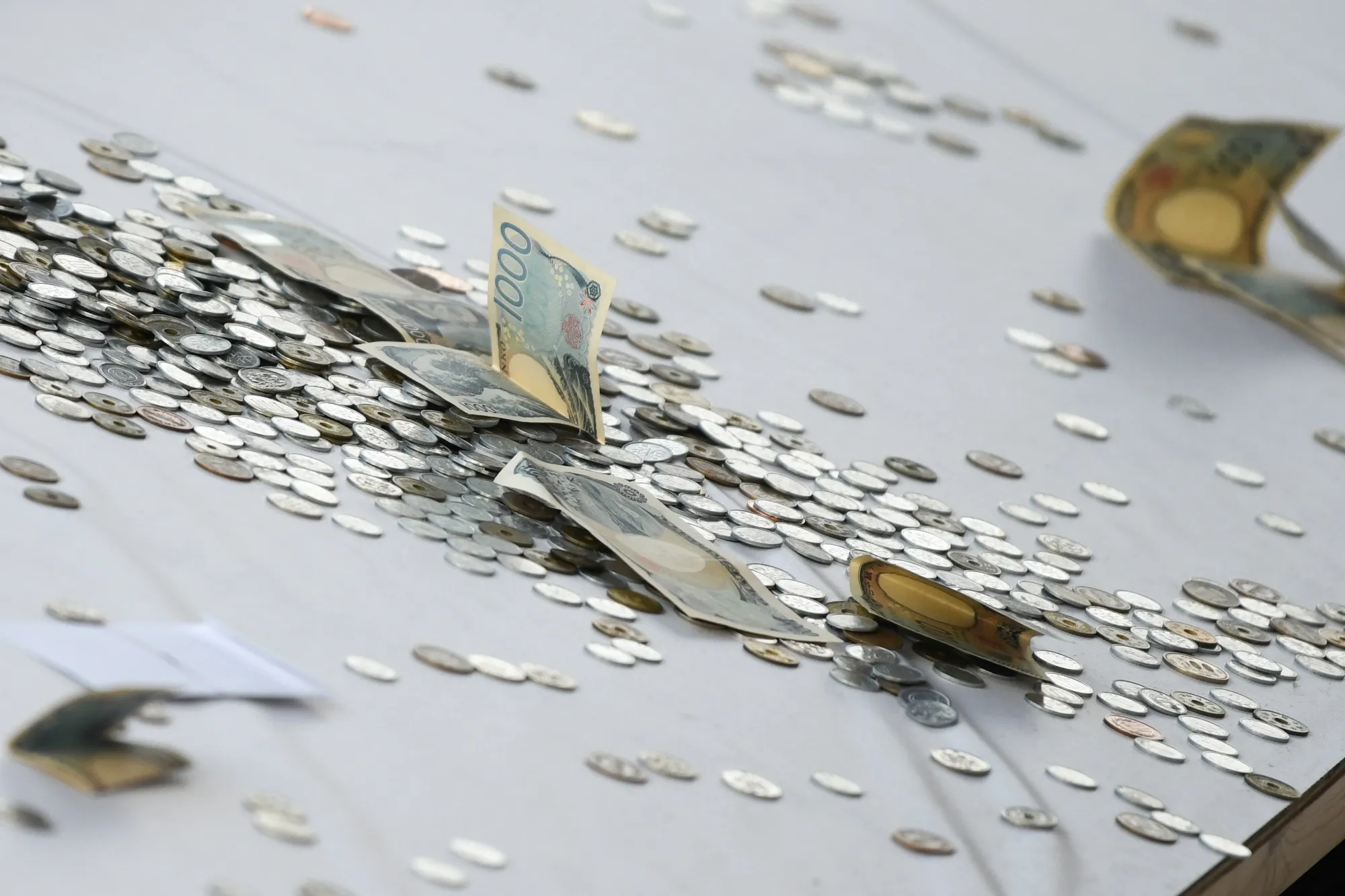 Yen (JPY:USD) Jumps Most Since August as Risk of Intervention Ramps Up -  Bloomberg