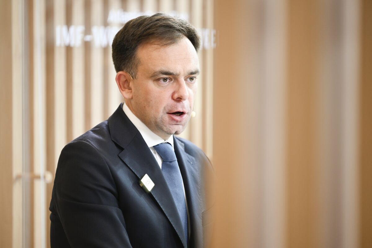Poland Seeks to Put Russia Frozen Assets Back on Agenda for Kyiv