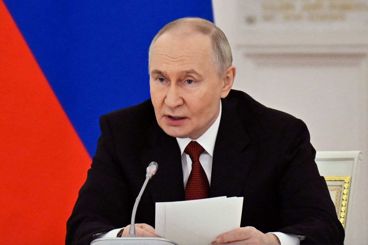 Some in Putin’s Elite Signal Unease on Russia’s Future at Forum