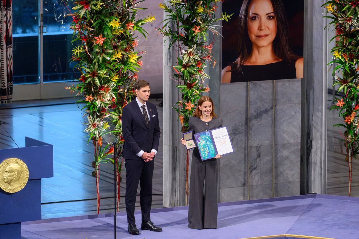 assets.bwbx.io image