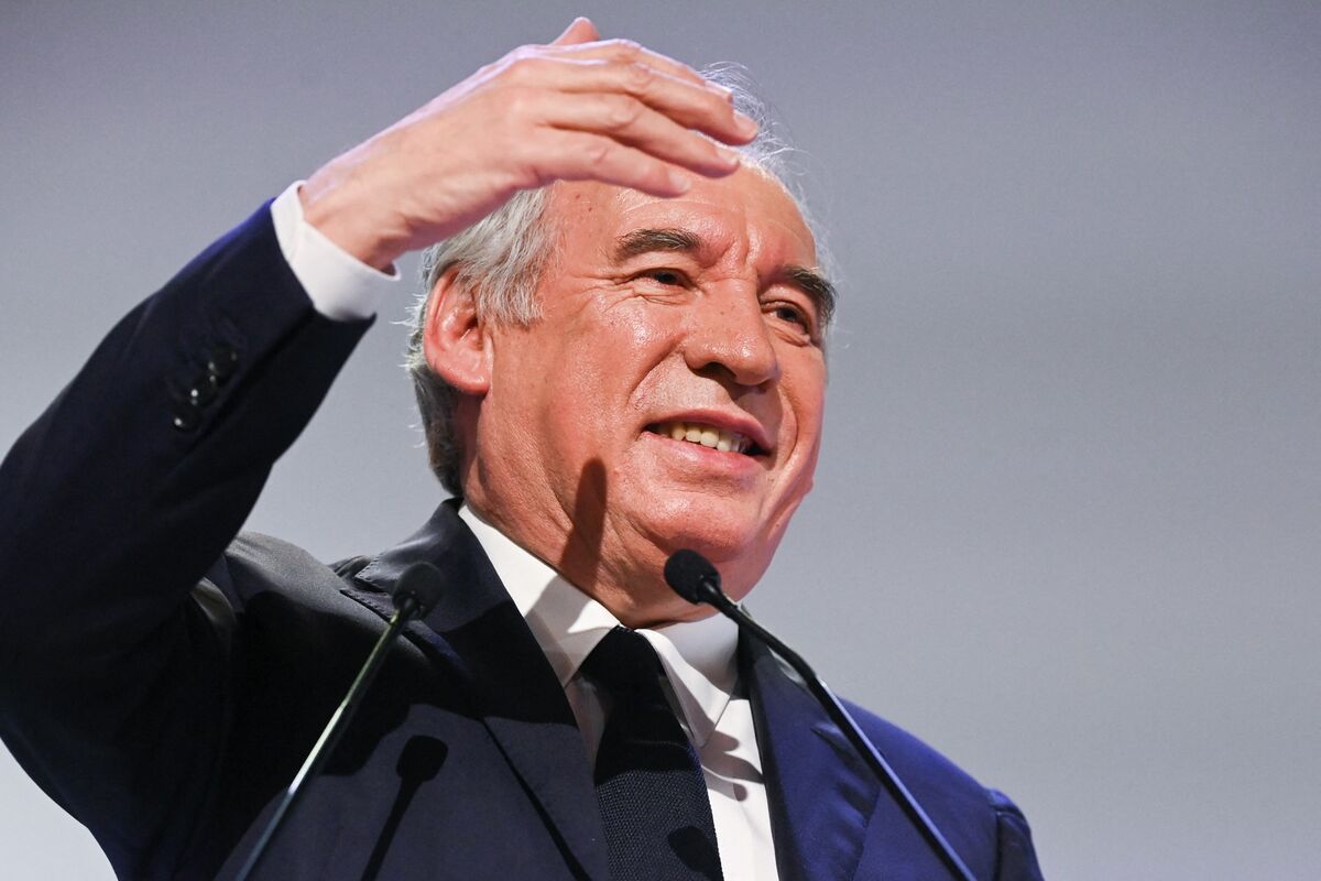 Francia nombra a François Bayrou como nuevo Primer Ministro en medio de una crisis política Francia nombra a François Bayrou como nuevo Primer Ministro en medio de una crisis política