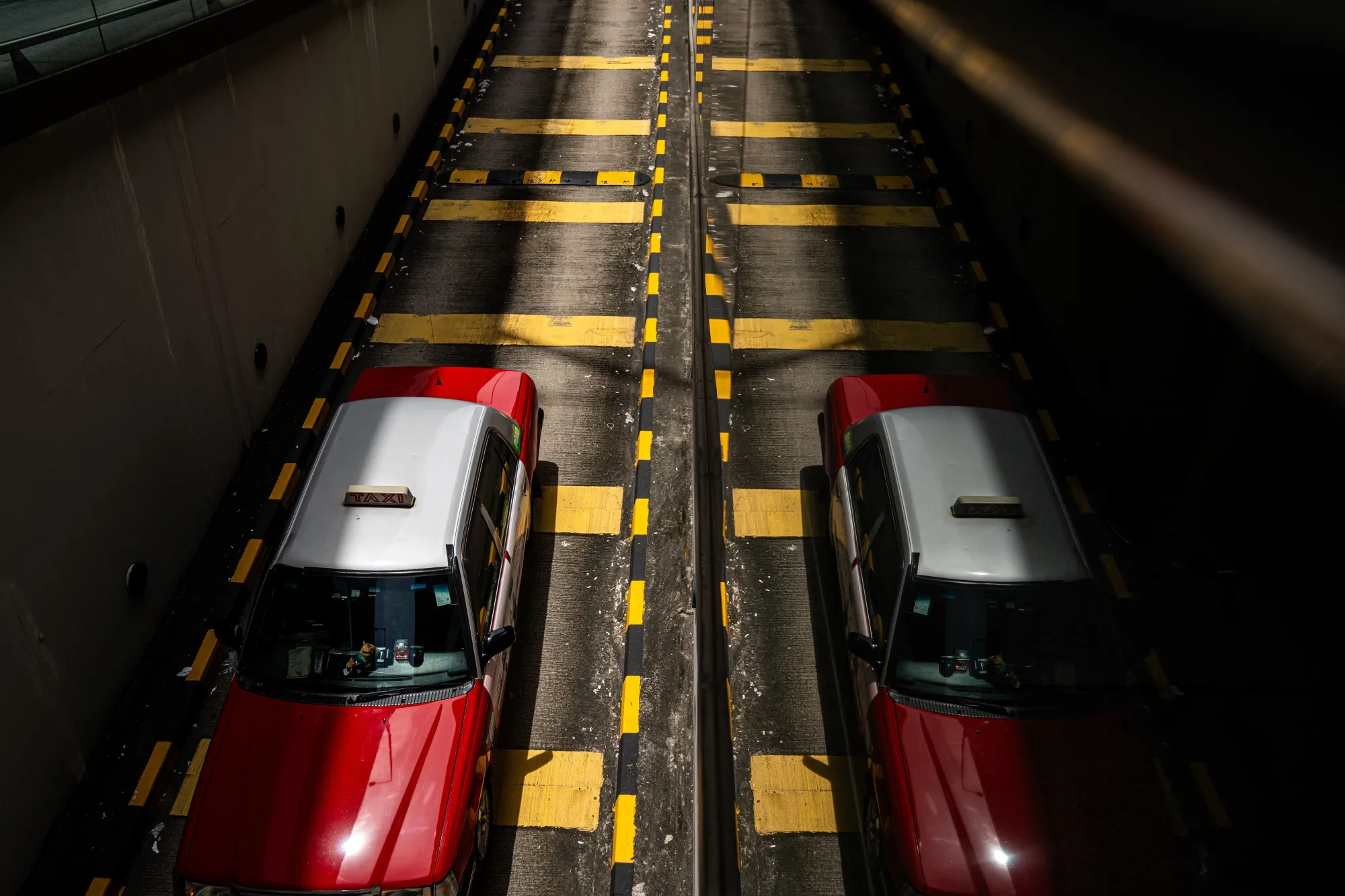 Why Uber Worries About Being Legalized in Hong Kong Amid a Battle With  Taxis - Bloomberg