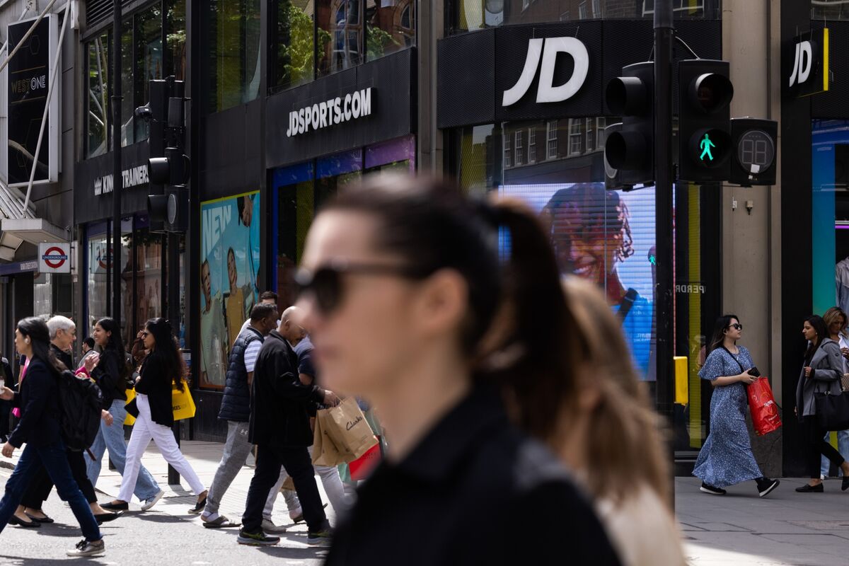 The UK Economy Is Starting to Emerge From Stagnation