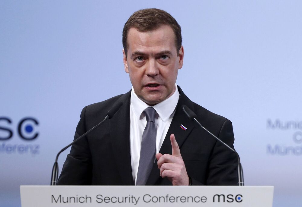 Russia S Medvedev We Are In A New Cold War Bloomberg