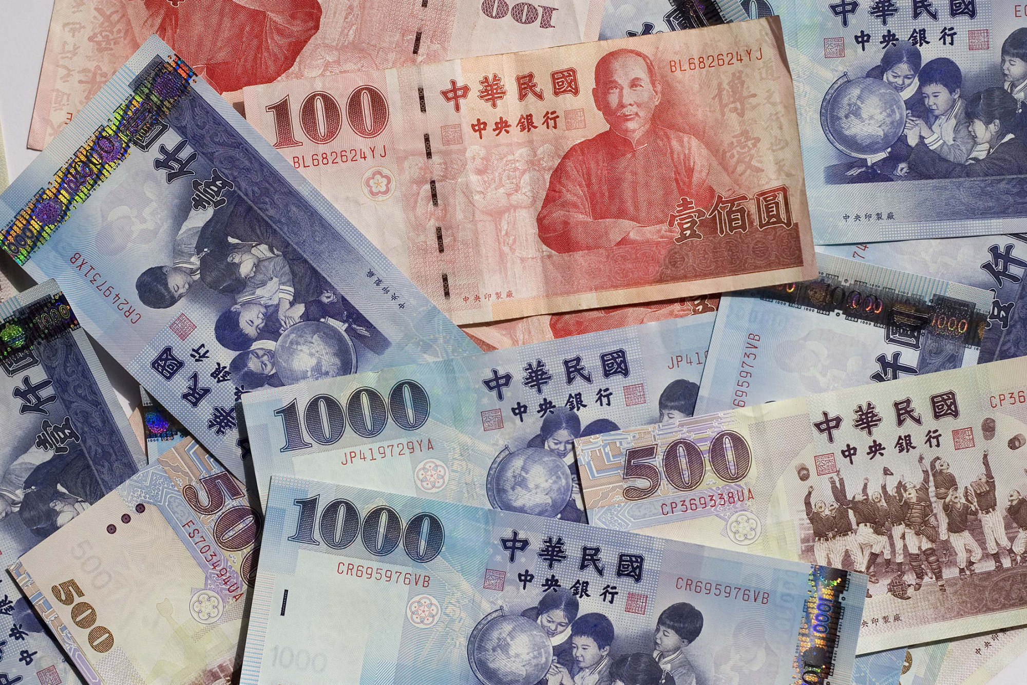 taiwan-dollar-is-a-surprise-winner-from-u-s-china-trade-war-bloomberg