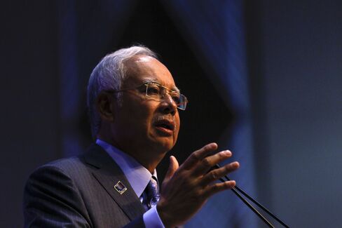 MALAYSIA-ECONOMY-BUDGET-ENERGY-OIL-TRADE-BUDGETS