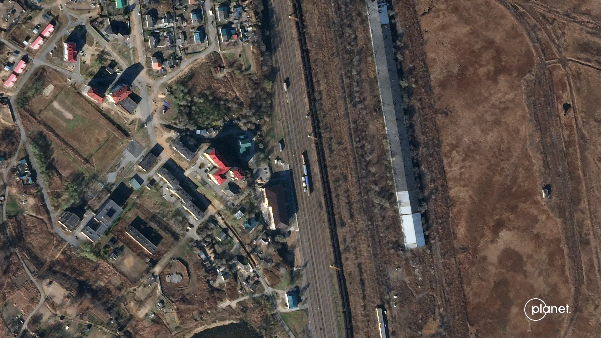 北朝鮮経済が活発化か、ロシアとの秘密取引で財政潤う - Bloomberg