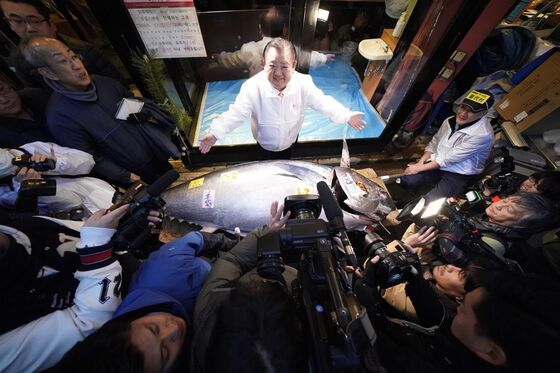 Bluefin Tuna Fetches $1.79 Million in Tokyo’s New Year Auction
