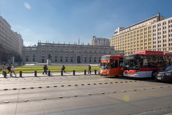 Santiago’s Electric Bus Fleet Cuts Costs and Cleans the Air