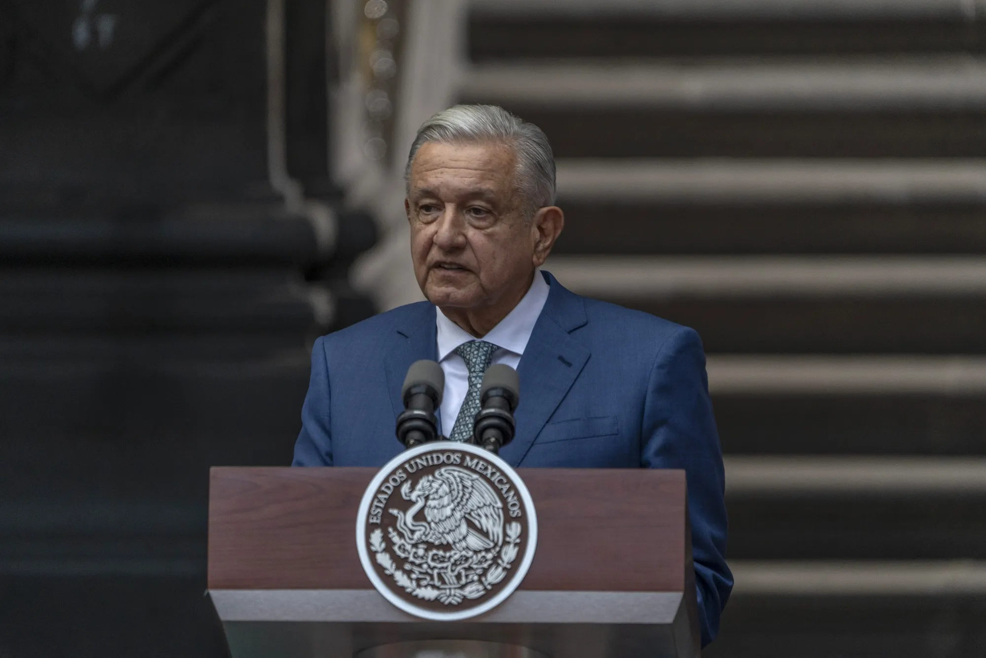 AMLO Threatens to Revoke Train Concessions on Passenger Dispute - Bloomberg