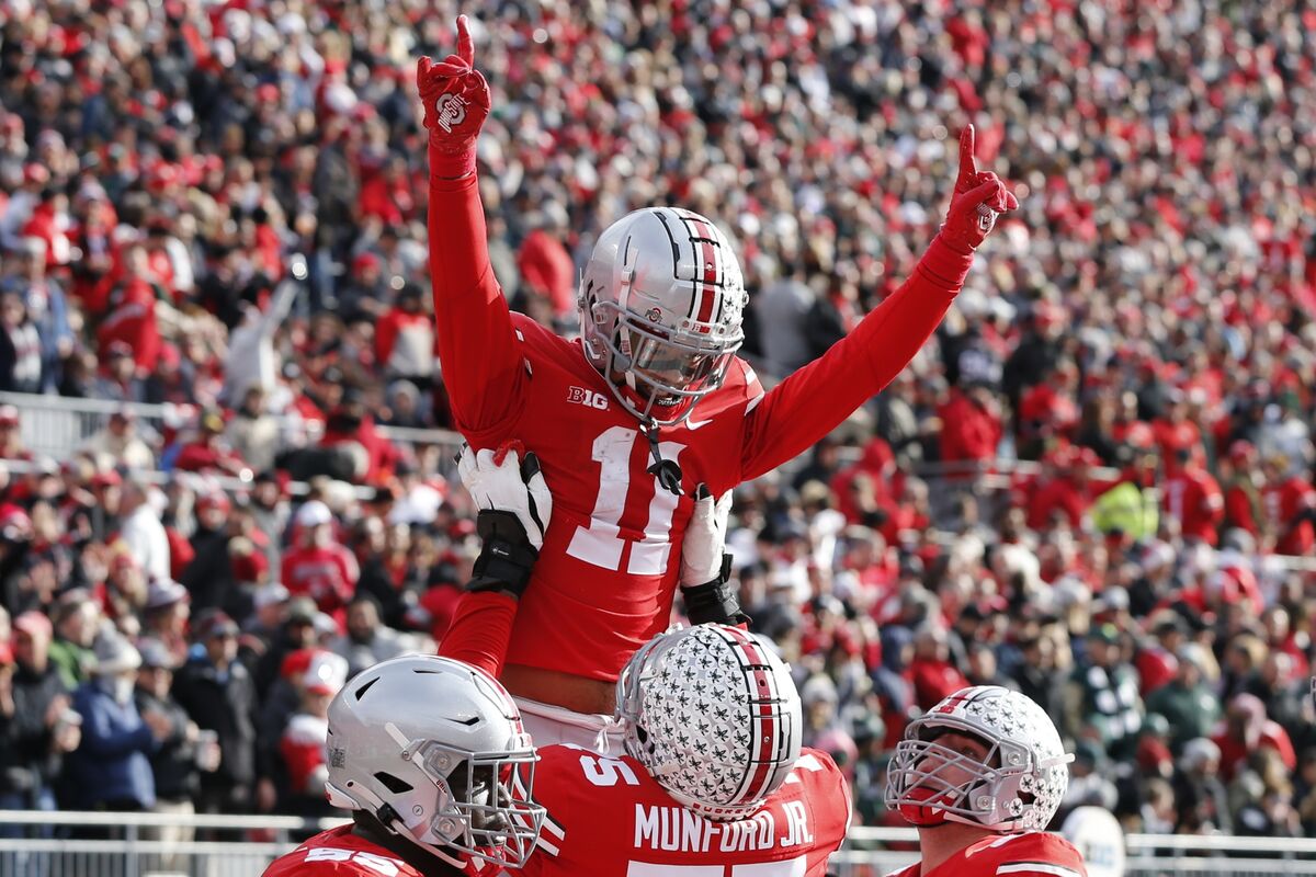 AP Top 25 Reality Check: Places Change But Teams Remain Same - Bloomberg