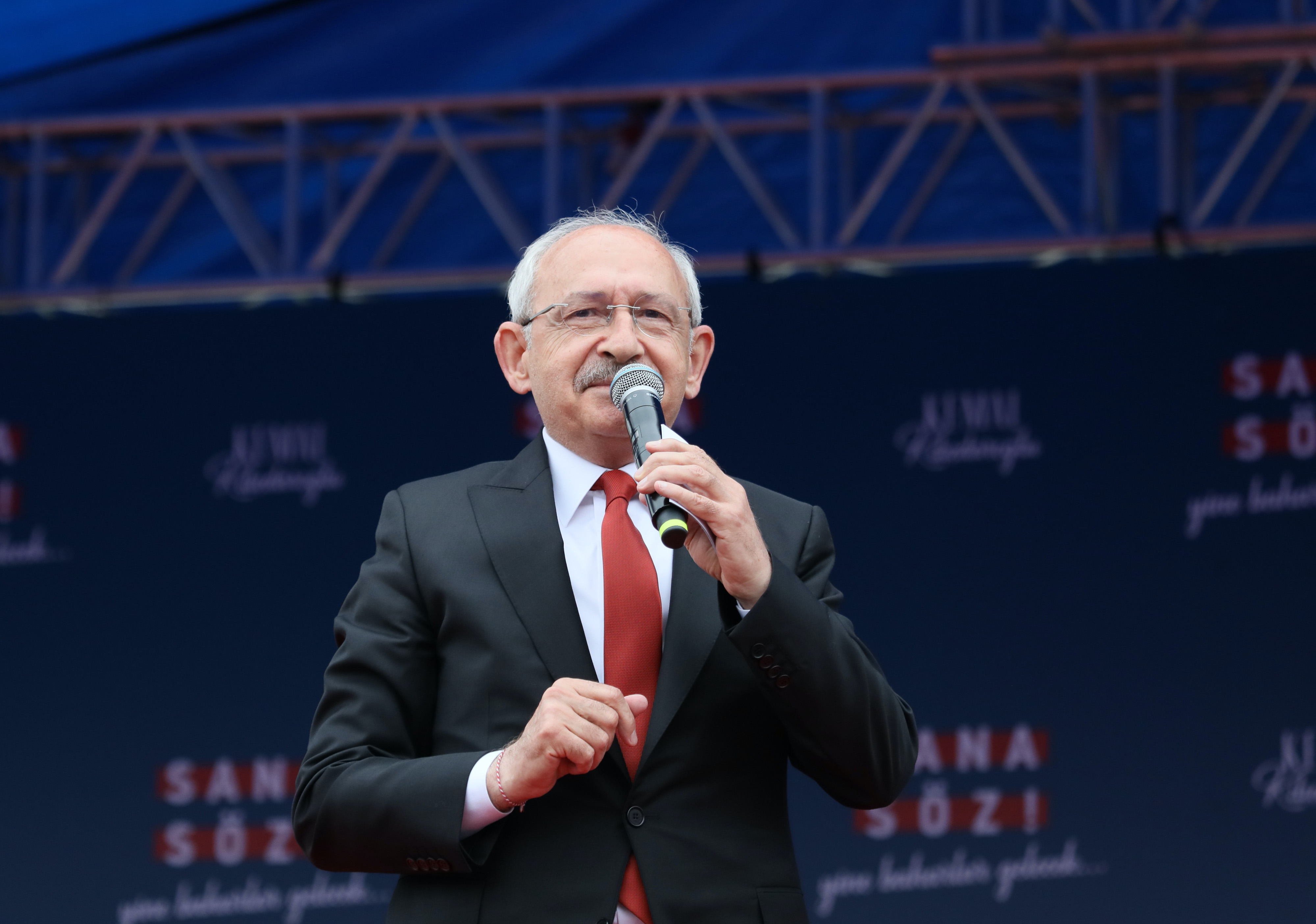 Turkish Opposition Leader Kilicdaroglu Blames Russians for Vote  