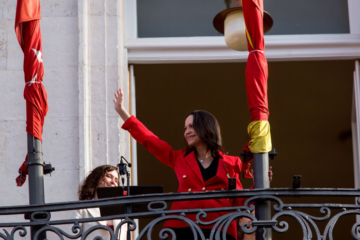 assets.bwbx.io image