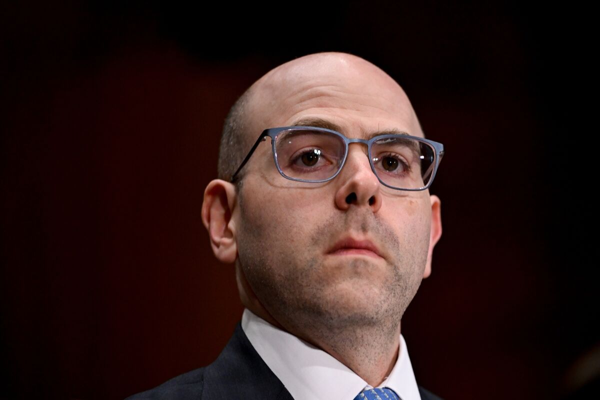 ⚫️ BLOOMBERG: "Il governatore della Federal Reserve chiede un abbassamento aggressivo dei tassi di interesse per salvaguardare il mercato del lavoro"