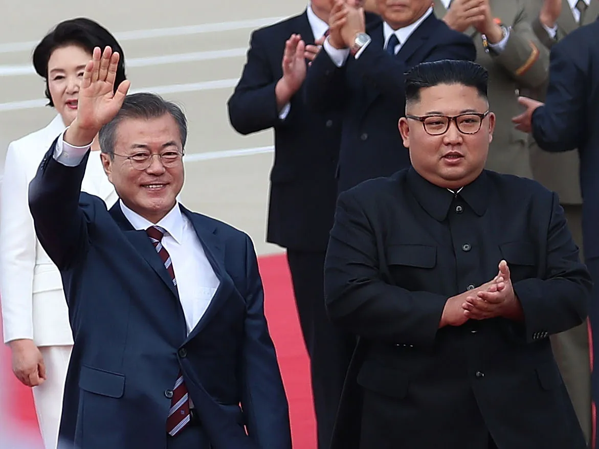 Kim Jong Un meets with Moon Jae-in in 2018.