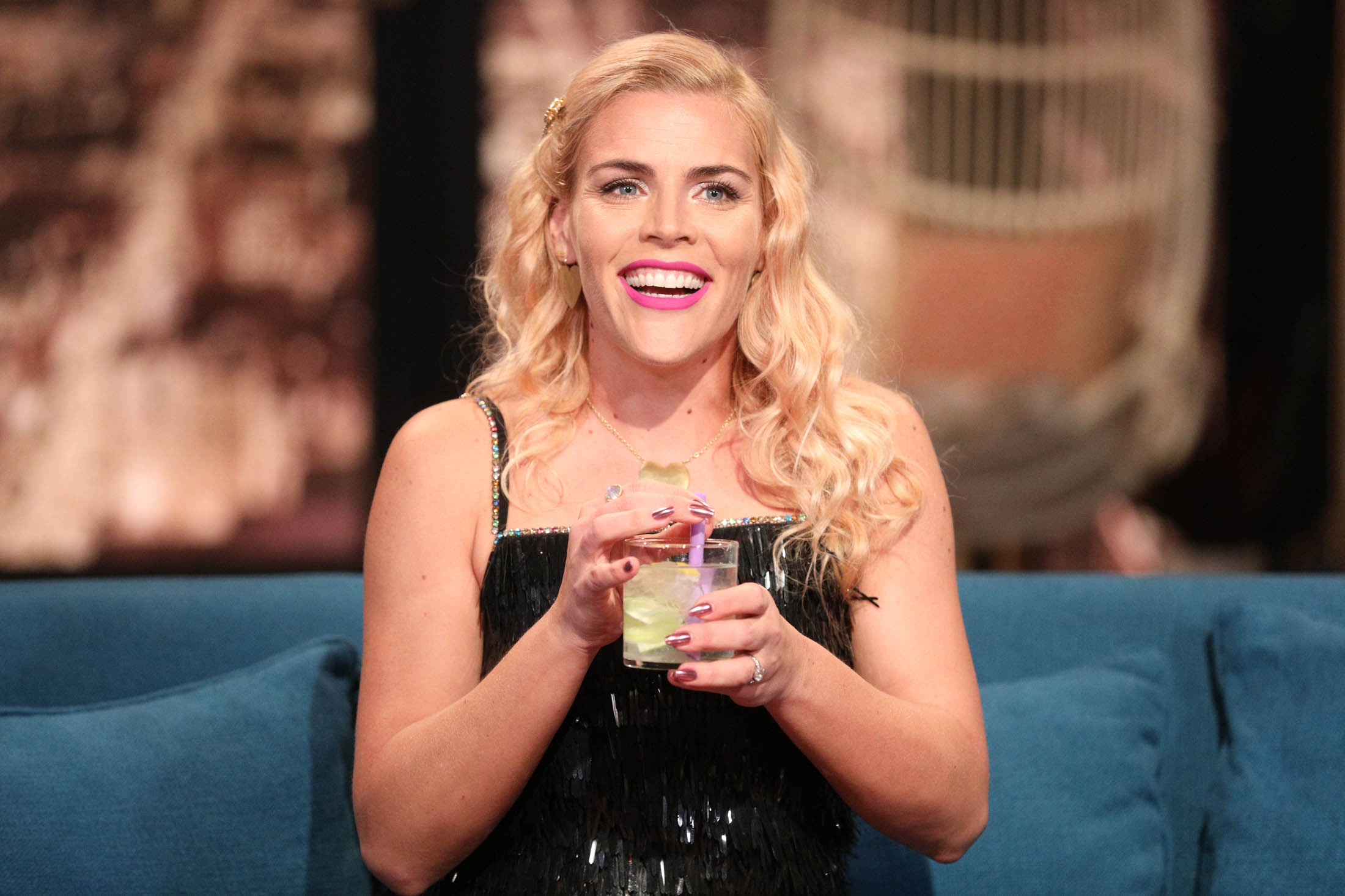 Busy Philipps Travel Tips: Bring the Kids, Skip the Concierge - Bloomberg