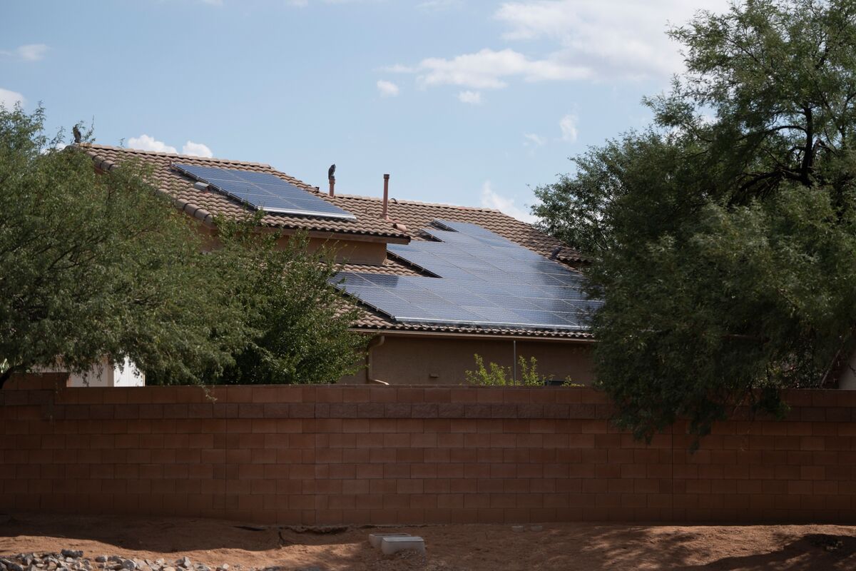 US Home Solar Takes Hit After Losing Key Tax Credit