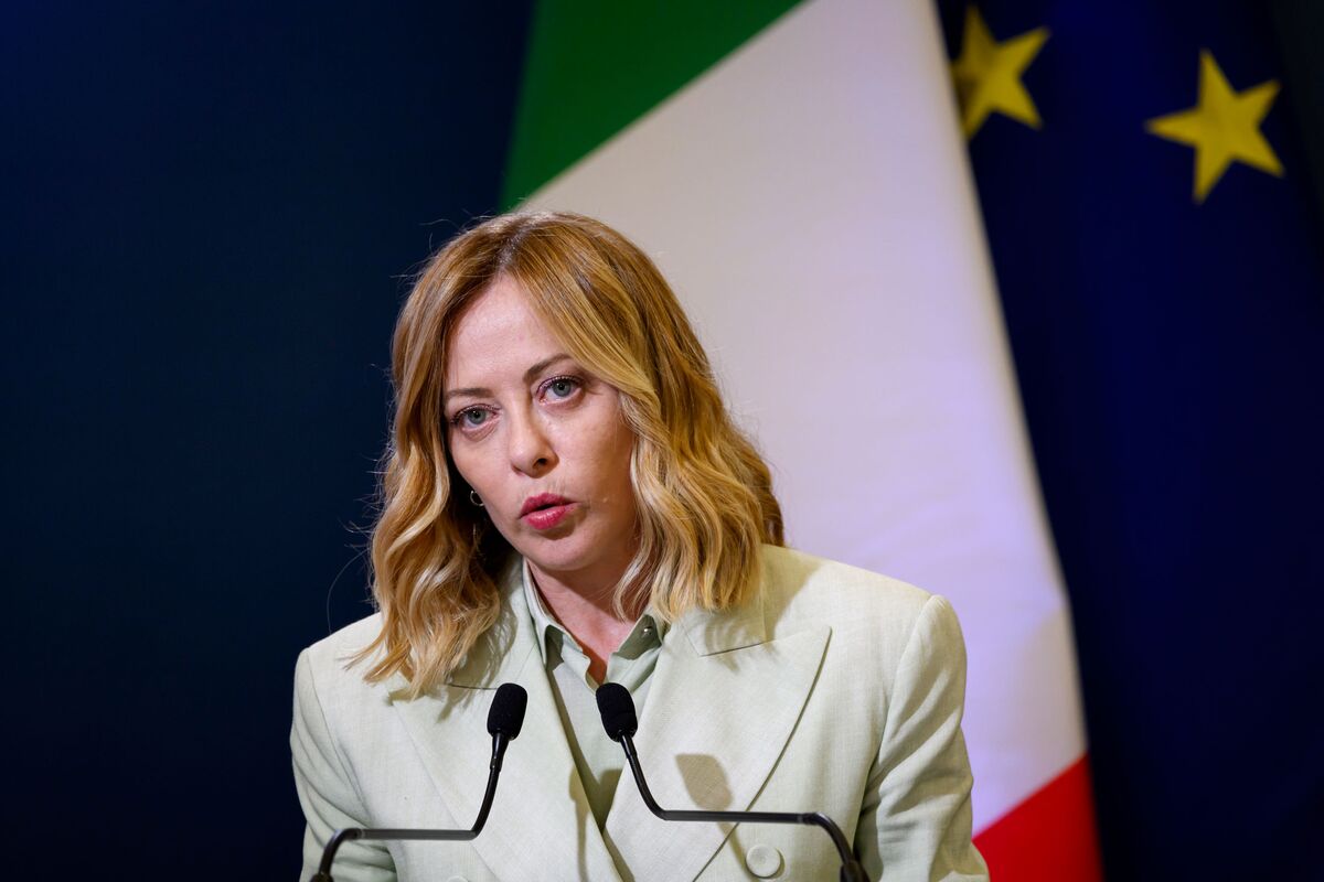 Italy’s Lower Bond Yields Reap €13 Billion Windfall for Meloni