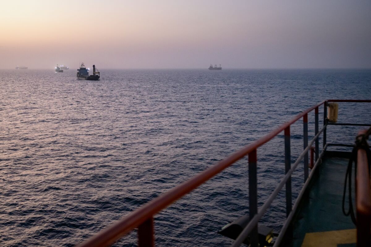 US Will Send Carrier, More Troops to Mideast