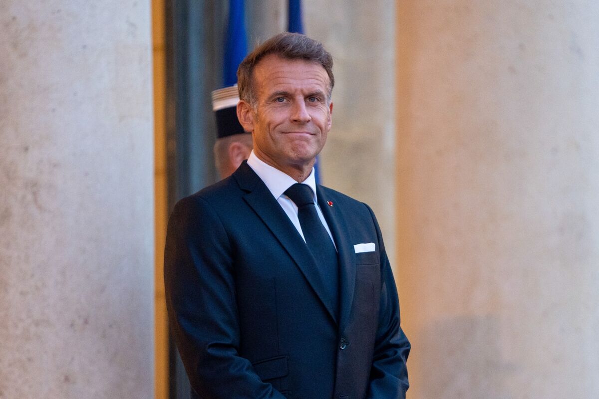 Macron’s Political Journey Takes Him to Burnham’s UK