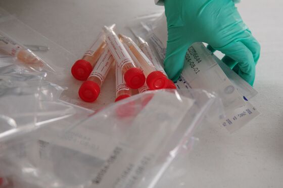 False Negatives Raise Doctors' Doubts About Coronavirus Tests