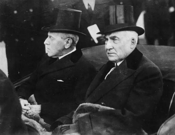 Wilson and Harding, polar opposites.

