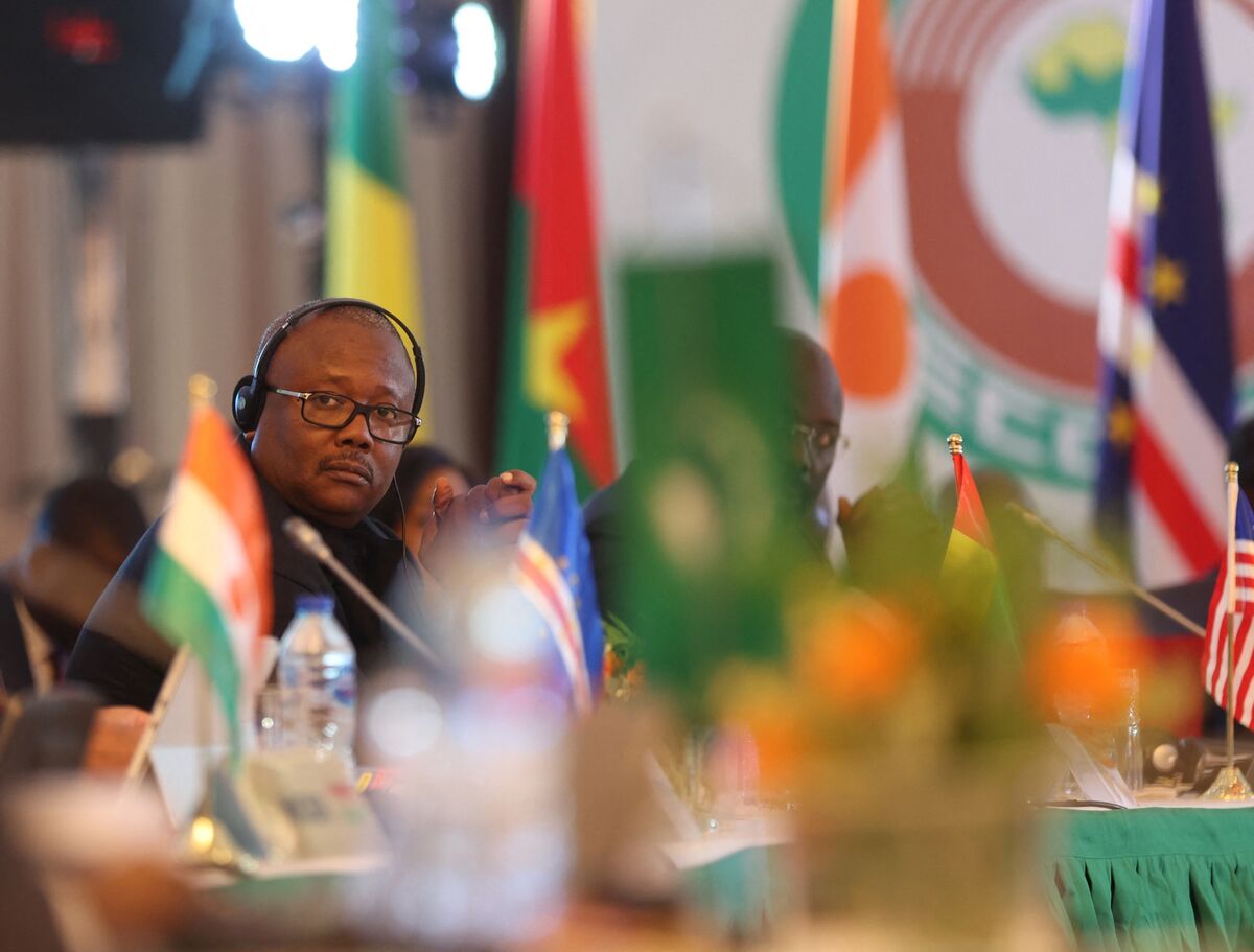 assets.bwbx.io image