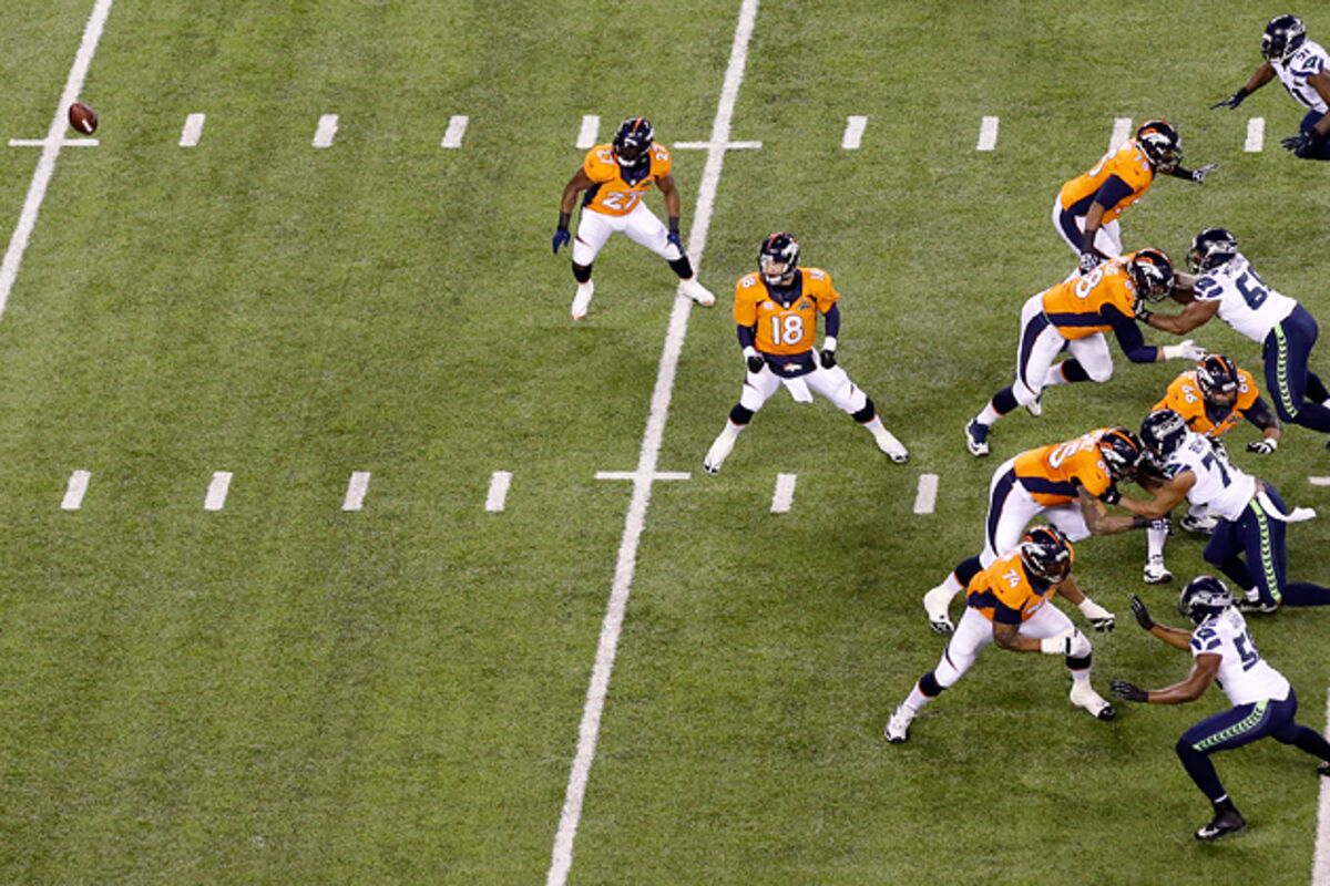 After bad snap, it only got worse for Denver, Peyton Manning