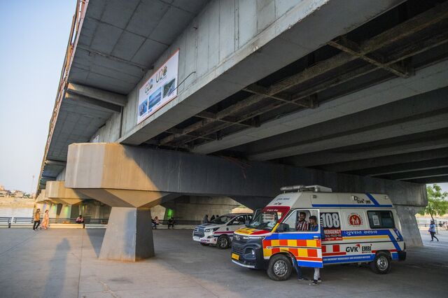 An ambulance under the bridge over Sabarmati river in Ahemdabad, Gujarat, India, on Friday, May 6, 2023. Photographer: Prashanth Vishwanathan/Bloomberg