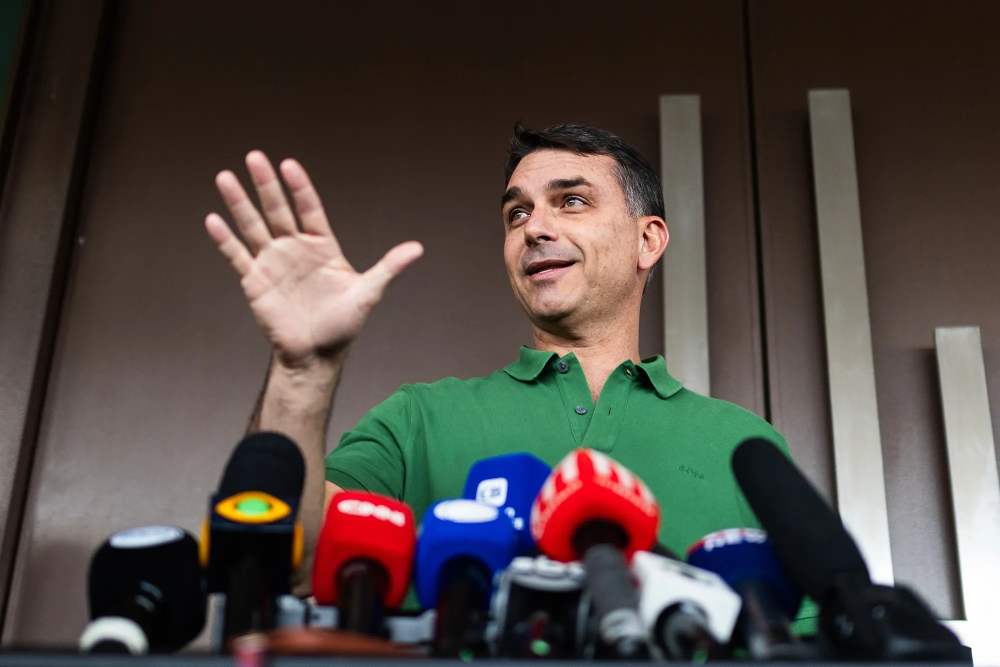 Bolsonaro Backs Son Flavio for Brazil 2026 Election Against Lula, Jolting Market - Bloomberg