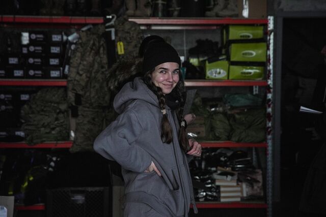 Zemliachky, an organization founded by Andrii Kolesnyk and Kseniia Drahanyuk, has helped equip the army which was unprepared for an influx of tens of thousands of volunteer female soldiers.