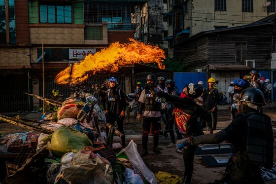 With Its Economy in Free Fall, Myanmar Braces for the Worst