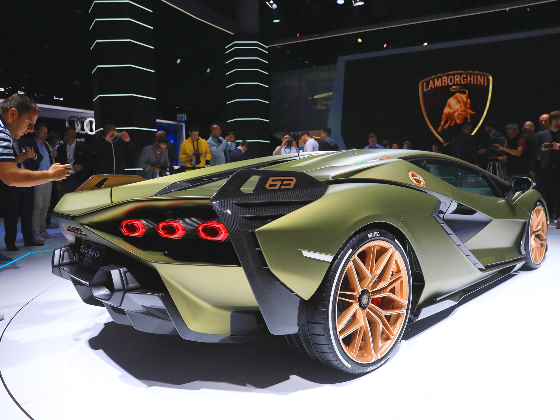 Lamborghini Ownership by VW Reiterated After Autocar Report of Offer -  Bloomberg