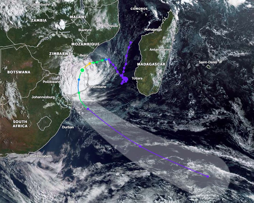 Storm Filipo Hits Mozambique, Threatening 525,000 People - Bloomberg