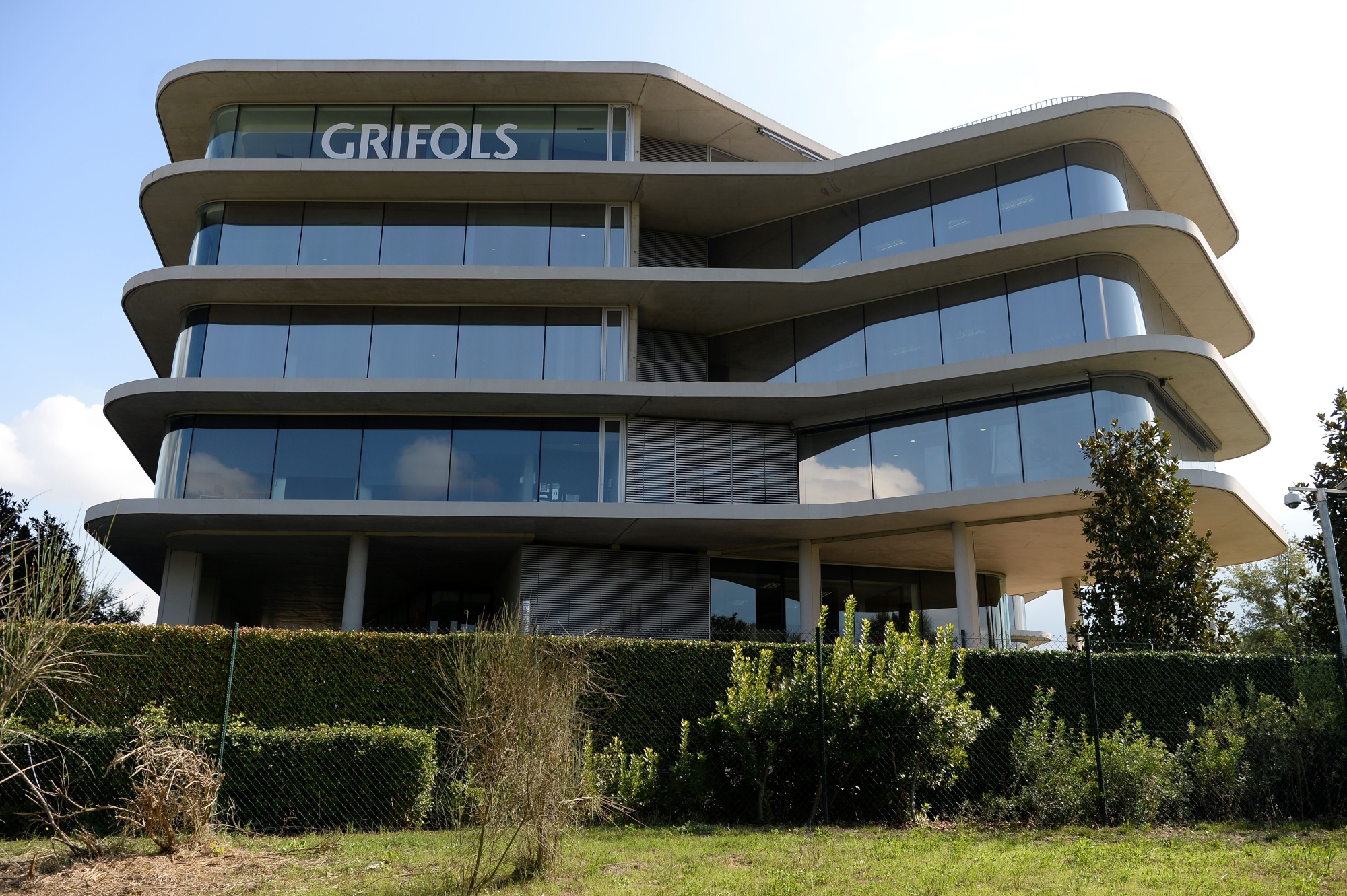Grifols Gives Chairman More Power in New Bid to Boost Confidence