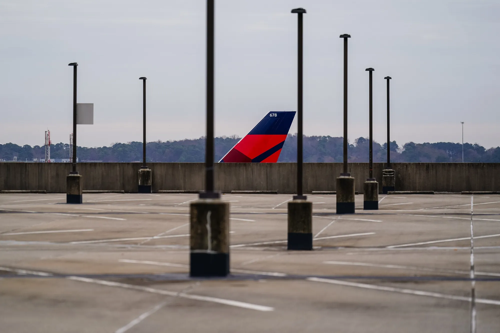 The tail of a Delta plane.