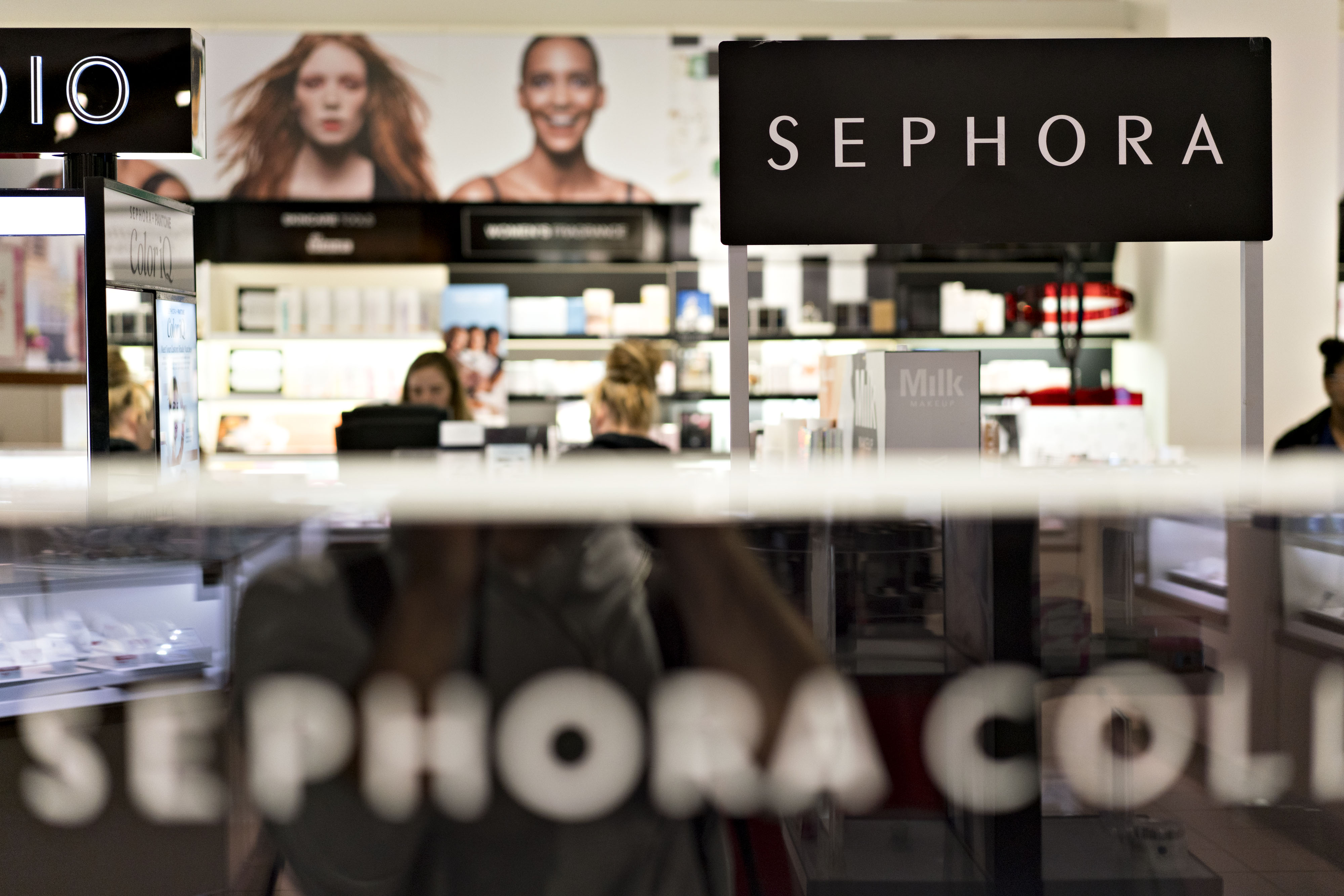 Sephora Fires Back at J.C. Penney in Bid to End Partnership - Bloomberg