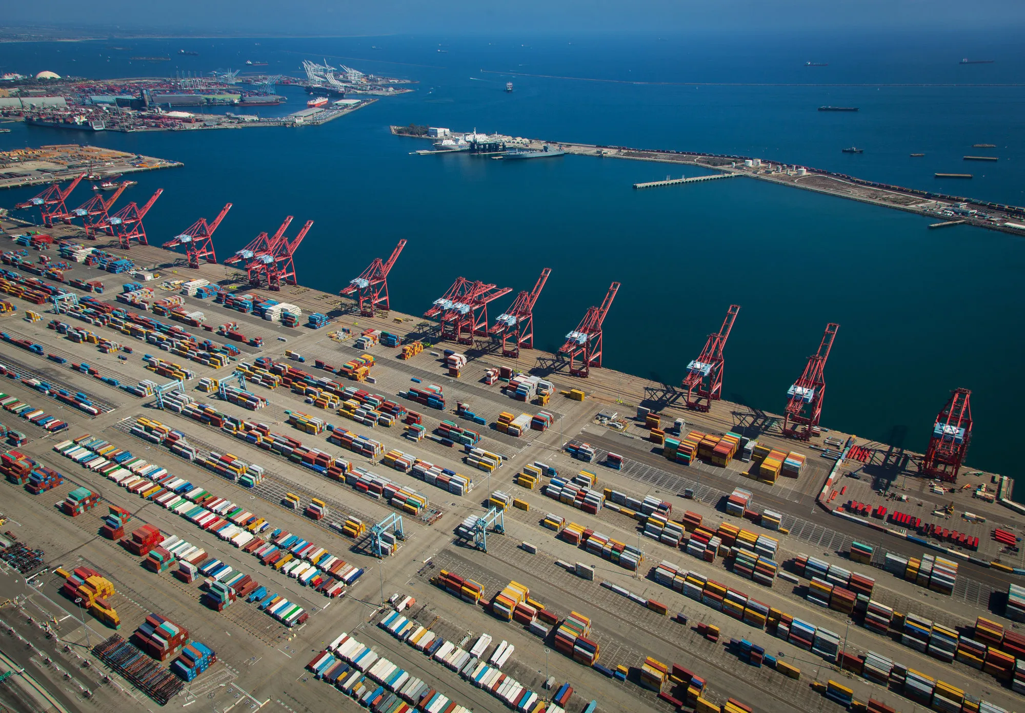 Blockchain Is About to Revolutionize the Shipping Industry - Bloomberg