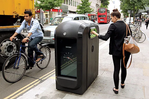 Each bin costs £30,000 ($46,500) to install. Their LCD screens show maps and other public info. The bins carry software that London-based Renew says detects smartphones by proximity, speed, manufacturer, and length of use. Renew says it tracked smartphone makes, but hadn’t begun studying shopping habits