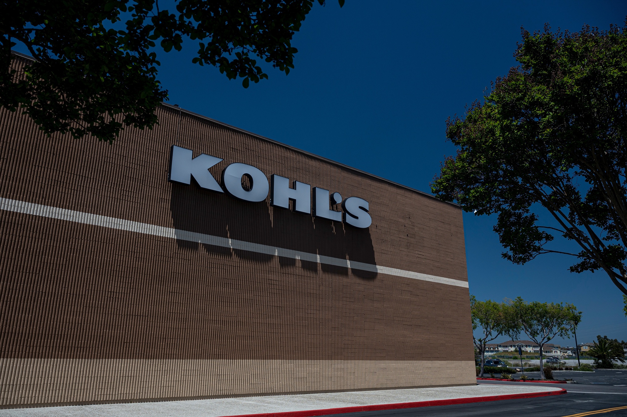 Customers returning  purchases at Kohl's speak about its