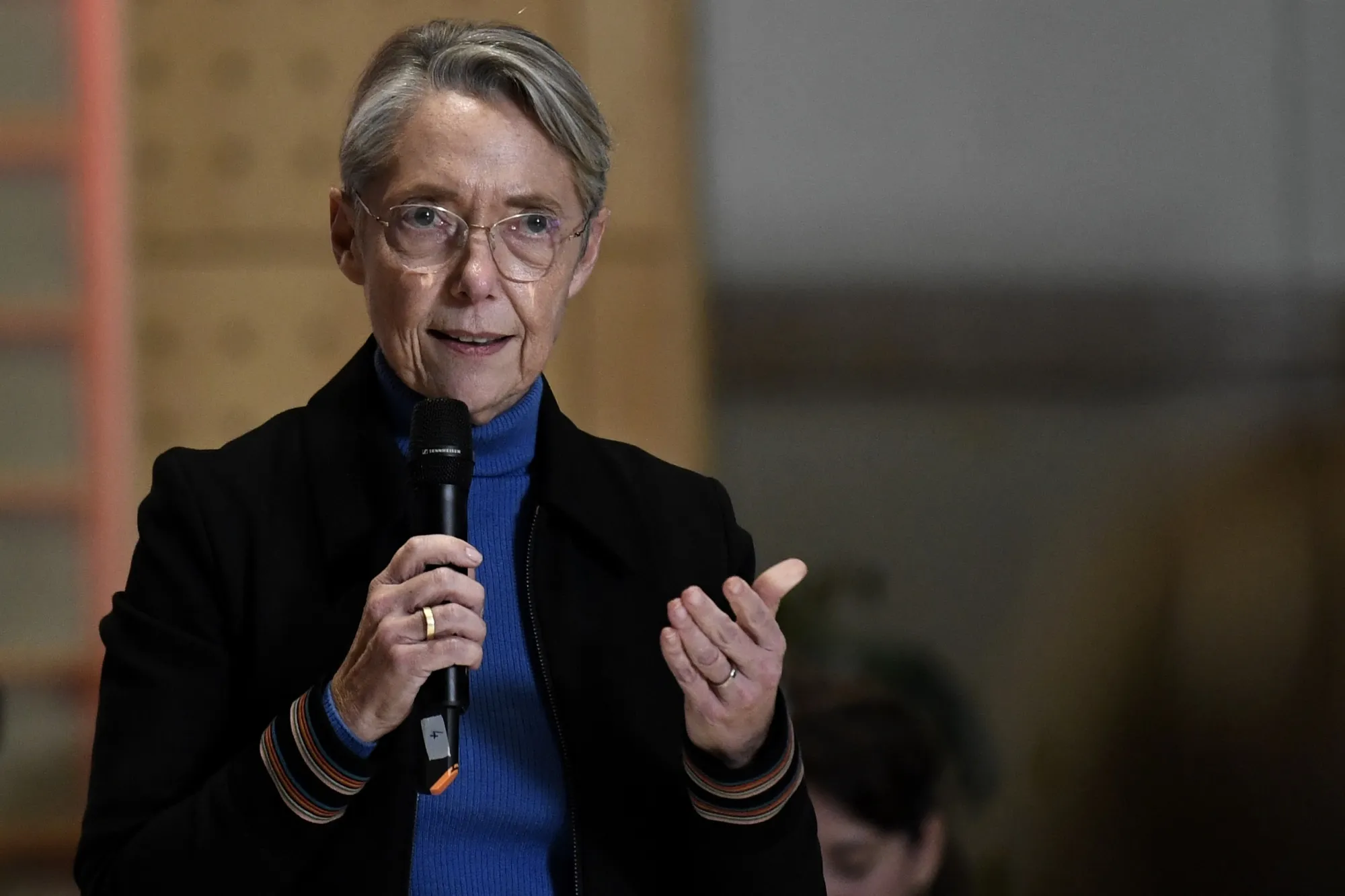 France Prime Minister Says Raising Retirement Age to 65 Not Set in Stone -  Bloomberg