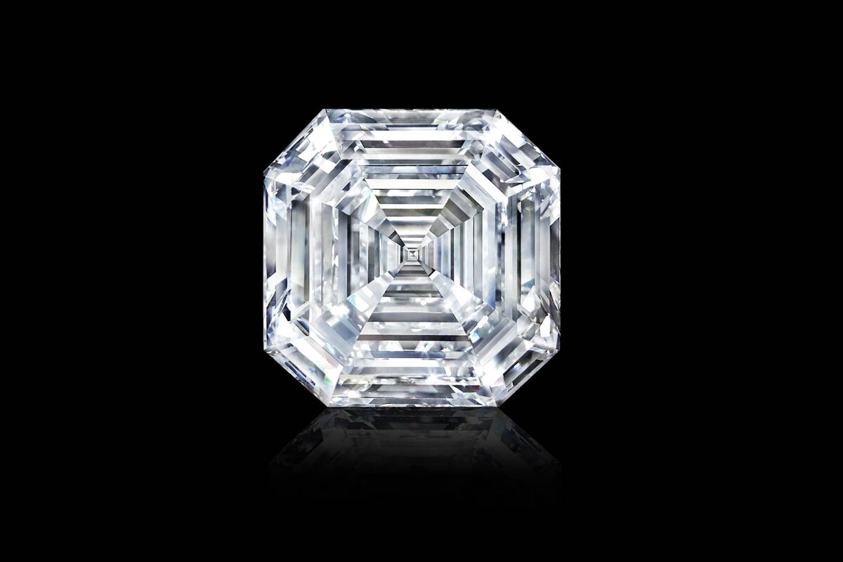 Graff Lesedi La Rona Is Largest Emerald Cut Diamond In the