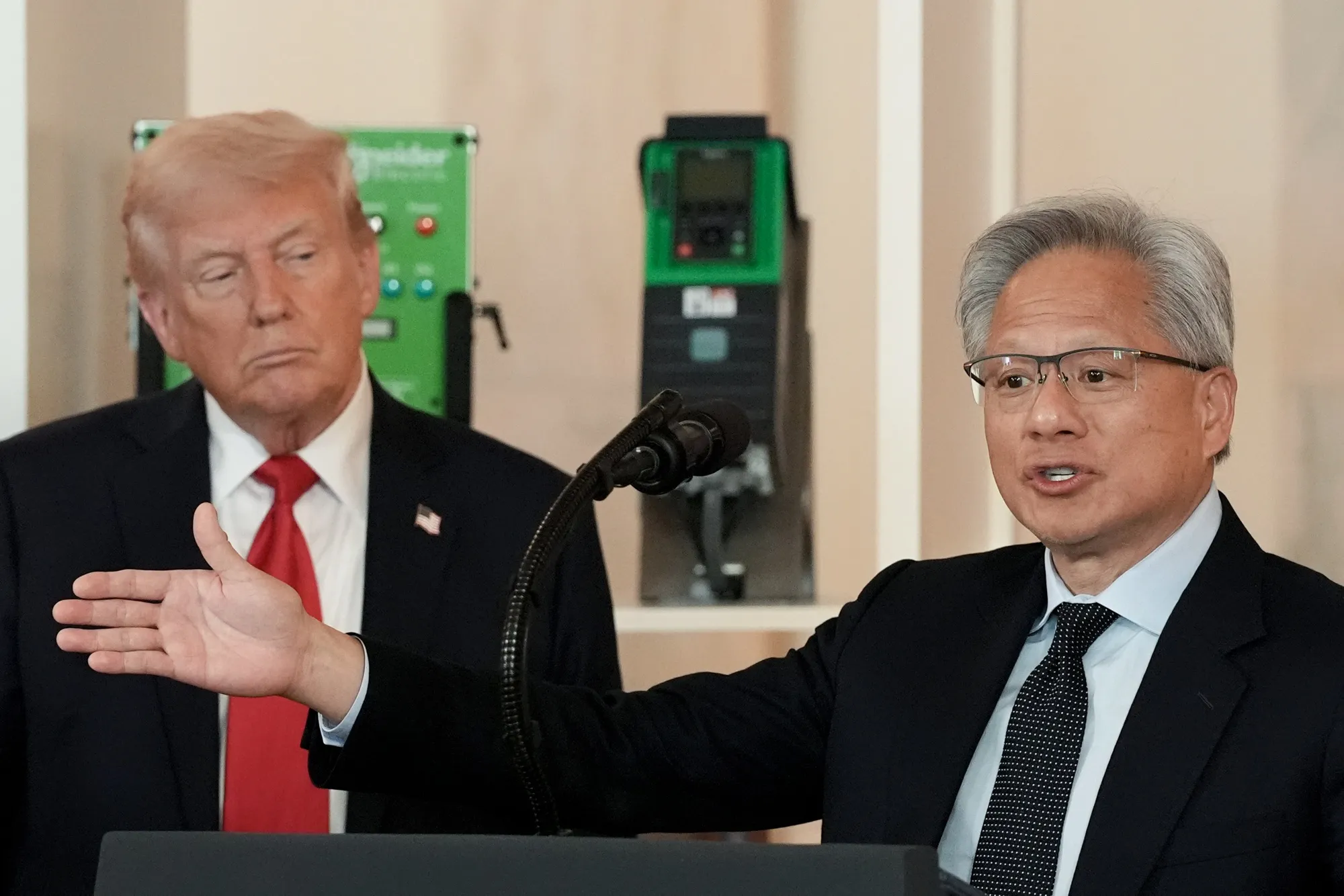 Donald Trump, left,&nbsp;with Nvidia Chief Executive Officer Jensen Huang at the White House in April