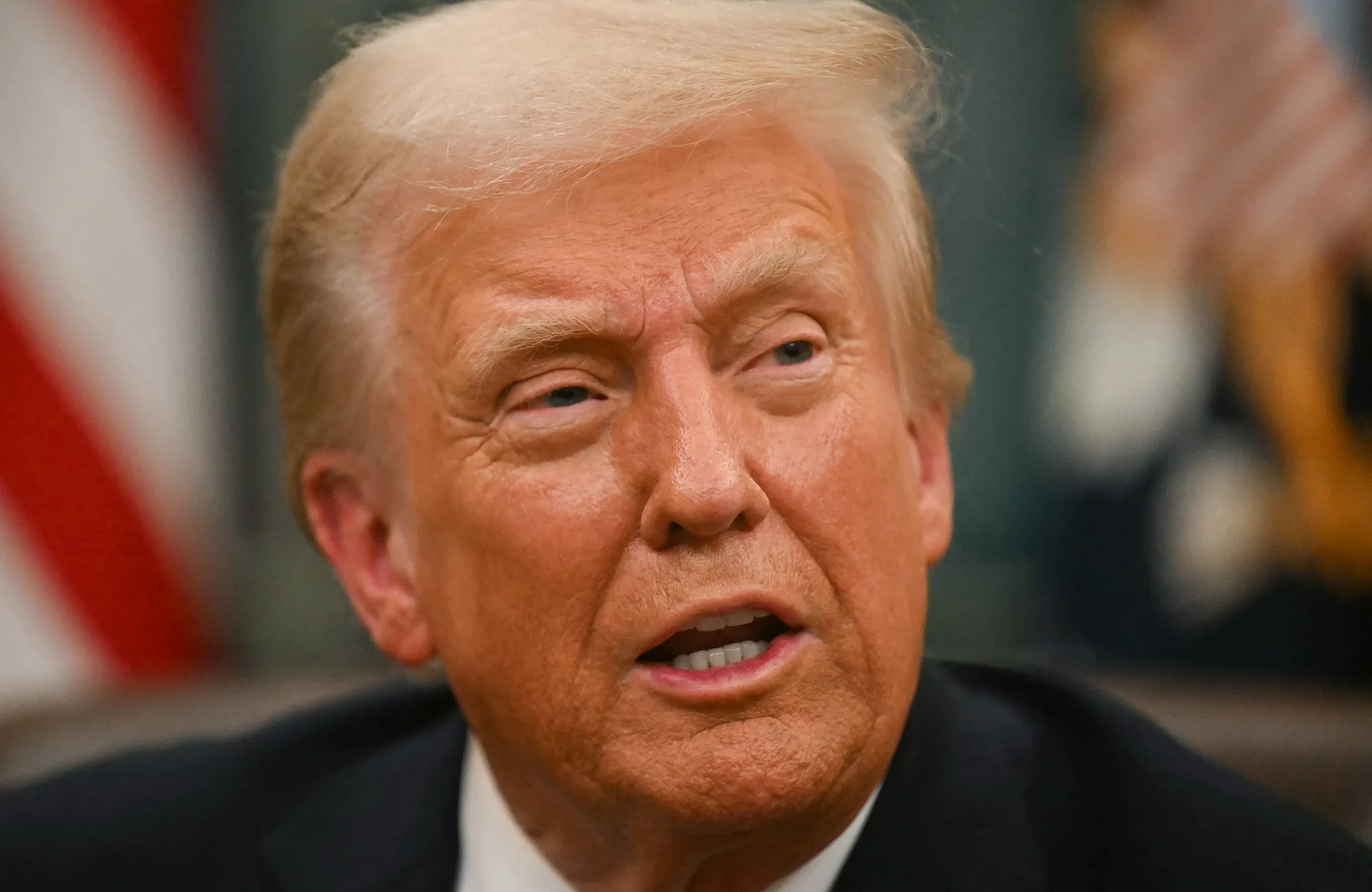 More Than 1,500 US Capitol Riot Defendants Pardoned by Trump - Bloomberg